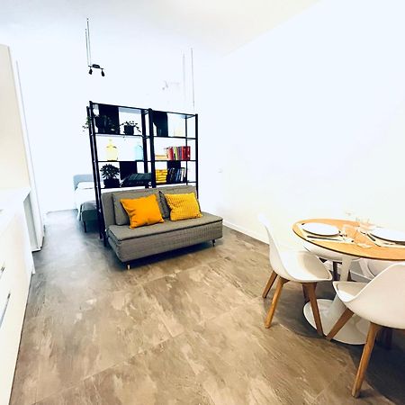 Tortona 767 - Smart House Nella Moda E Design - Navigli - Fuori Salone Apartment มิลาน ภายนอก รูปภาพ